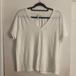 Divided Classic White V-Neck Tee